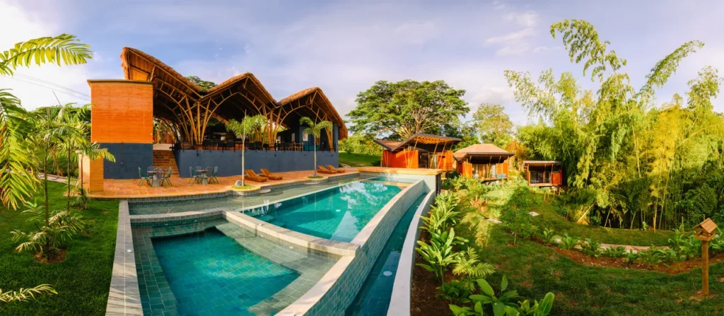 hotel campestre en cerritos pereira con vista hermosa